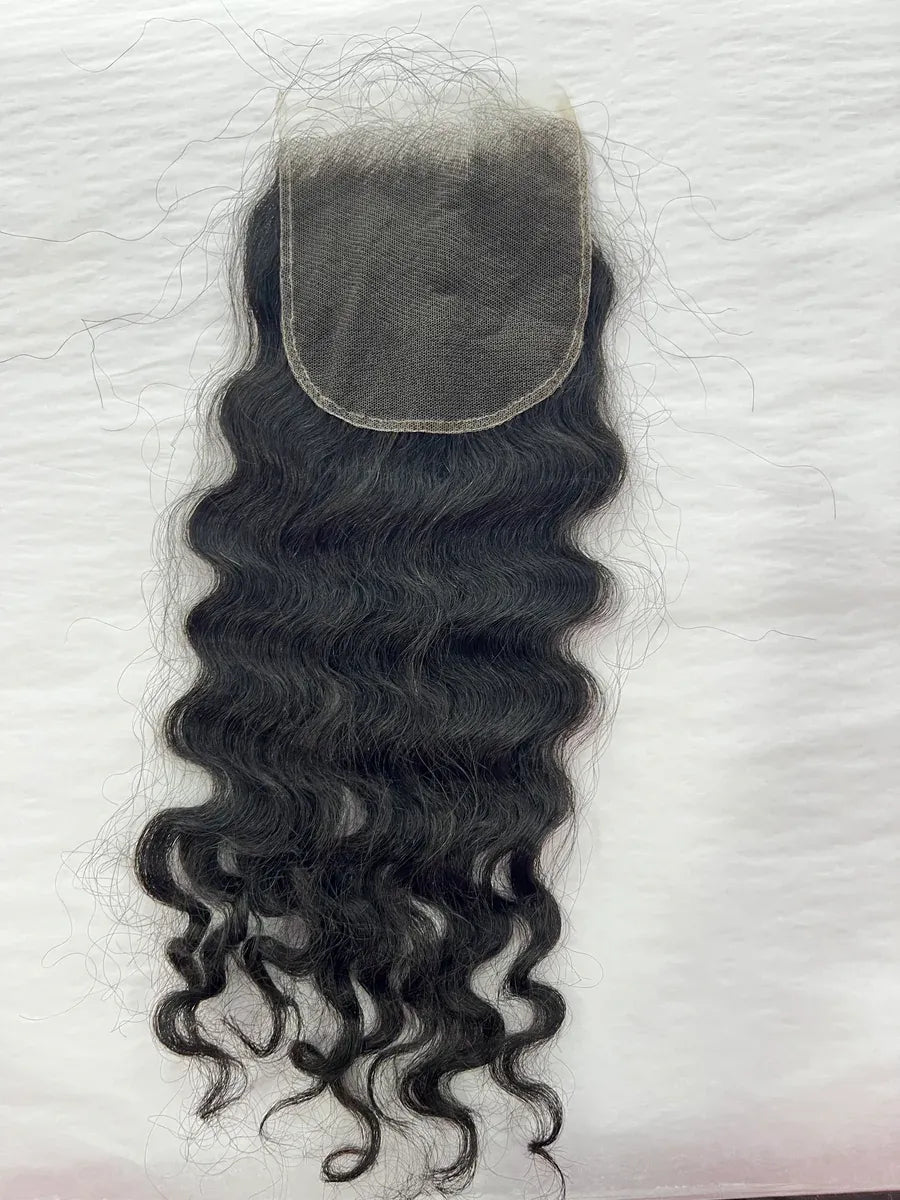 Cabello rizado crudo de alta definición con encaje