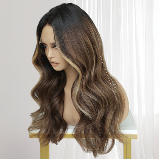 Amaya - Perruque Brun Chocolat avec Balayage Caramel